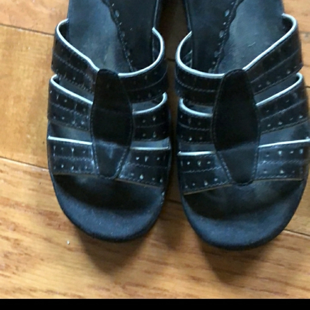Clarks Comfortable Slip on wedge sandal